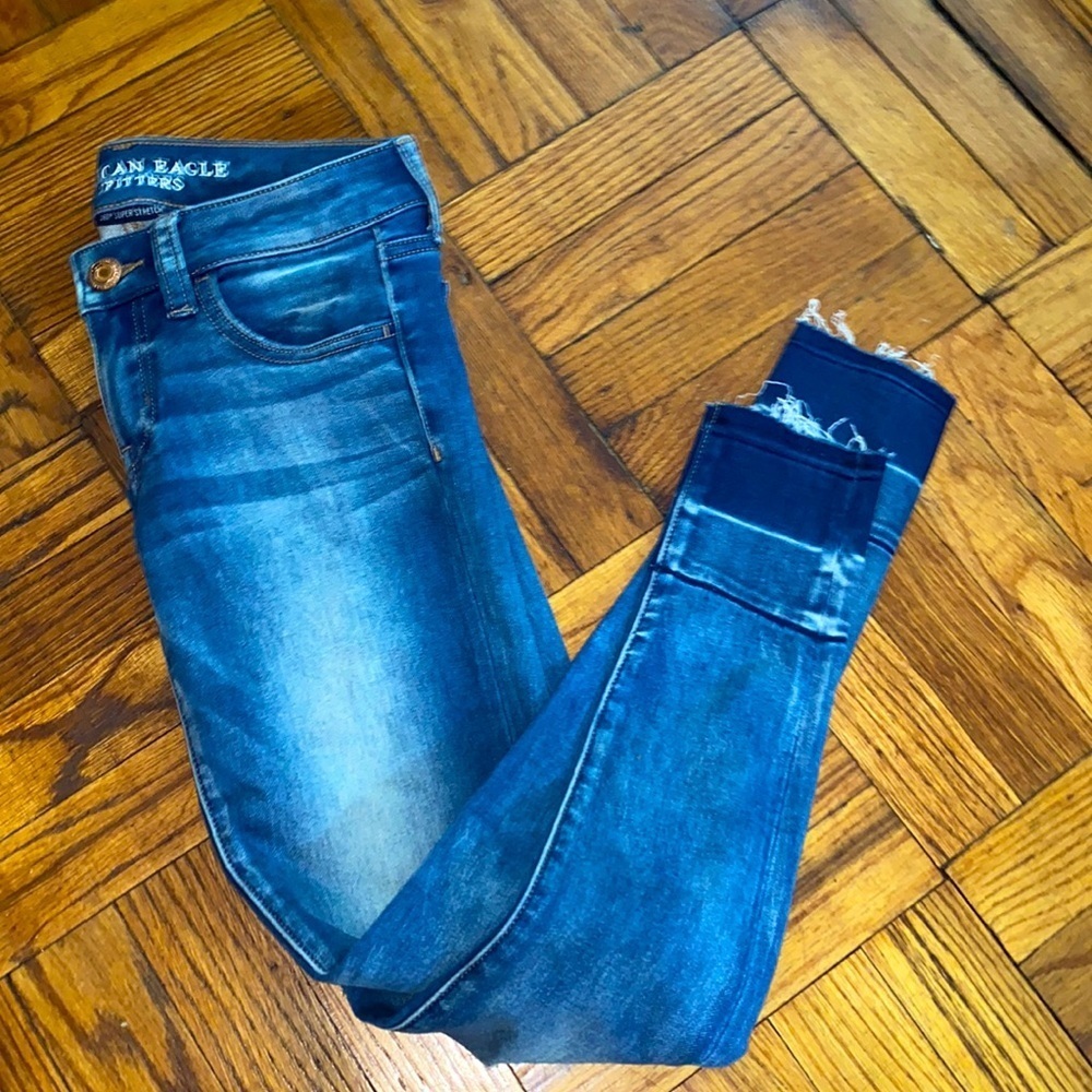 American Eagle super low jegging size: 2